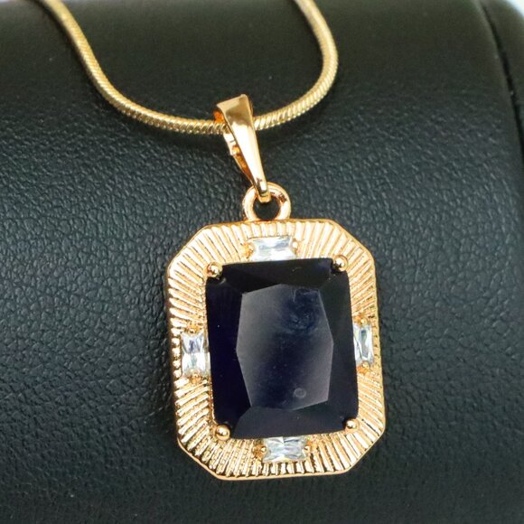 "Royal Blue Gold Plated Pendant with Vintage Inspired Frame Design, XPPT1784 - Picture 1 of 13